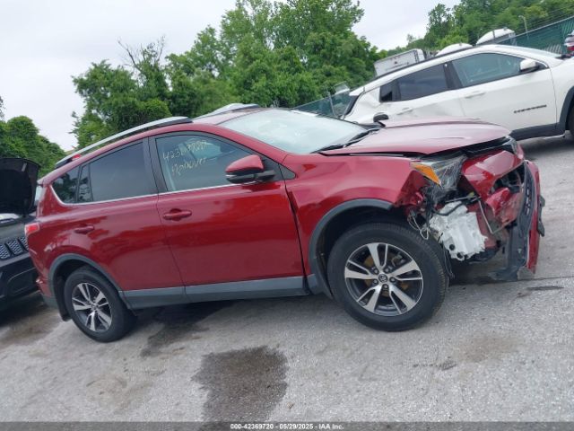 2T3RFREV2JW839921 Toyota Rav4 Xle