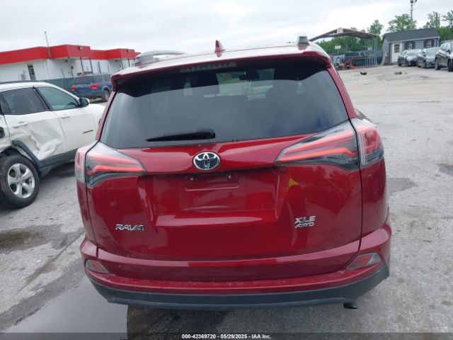 2T3RFREV2JW839921 Toyota Rav4 Xle
