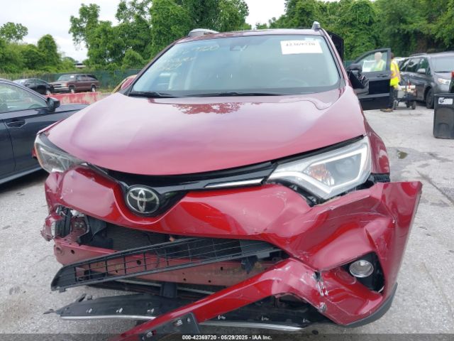 2T3RFREV2JW839921 Toyota Rav4 Xle