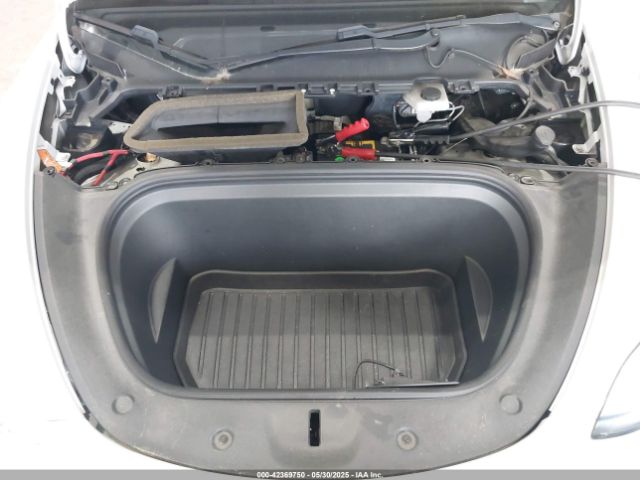 5YJYGDEE5LF041935 Tesla Model Y Long Range
