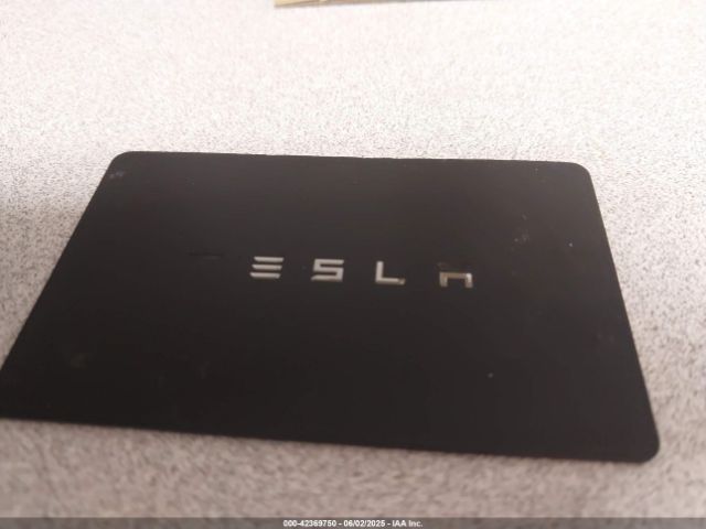 5YJYGDEE5LF041935 Tesla Model Y Long Range