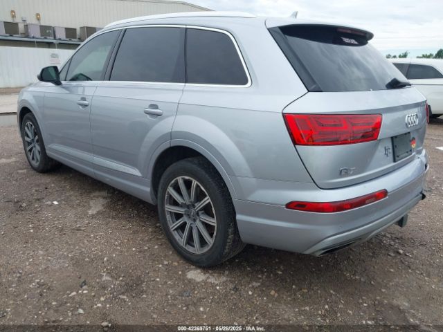 2019 AUDI Q7 WA1LHAF74KD041639 Photo 2
