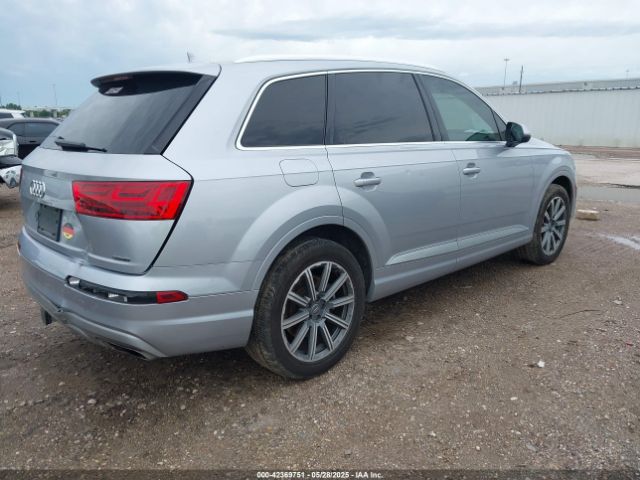 2019 AUDI Q7 WA1LHAF74KD041639 Photo 3