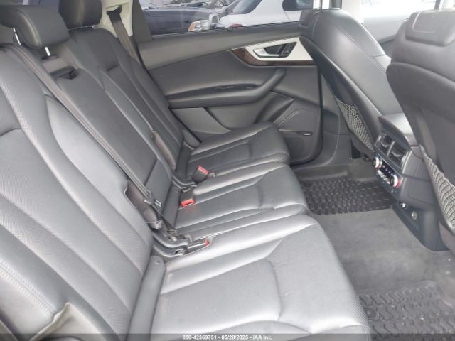 2019 AUDI Q7 WA1LHAF74KD041639 Photo 7