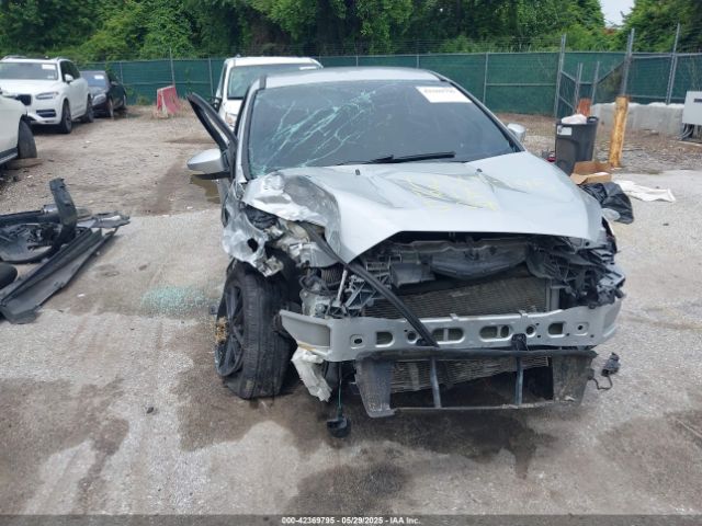1FADP3F22GL373756 Ford FOCUS SE