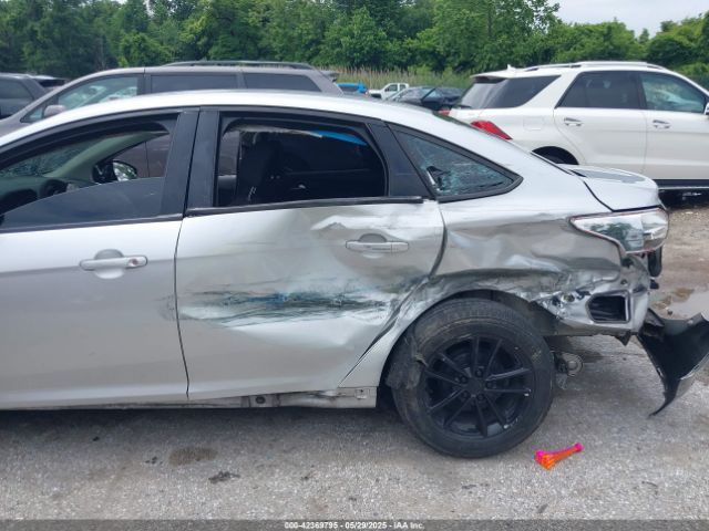1FADP3F22GL373756 Ford FOCUS SE