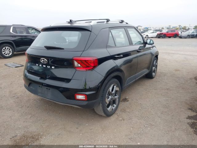 KMHRC8A33MU127440 Hyundai Venue Sel