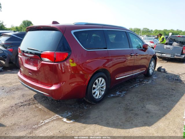 2019 CHRYSLER PACIFICA 2C4RC1BG2KR721332 Photo 3
