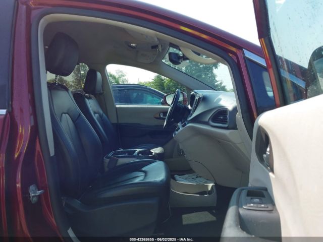 2019 CHRYSLER PACIFICA 2C4RC1BG2KR721332 Photo 4