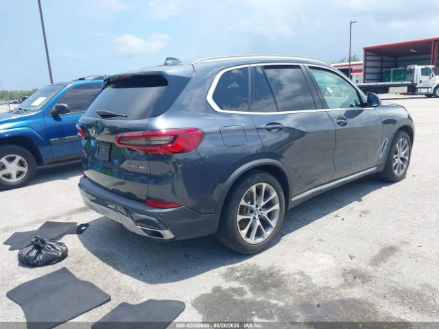 2019 BMW X5 5UXCR6C53KLL61431 Photo 3