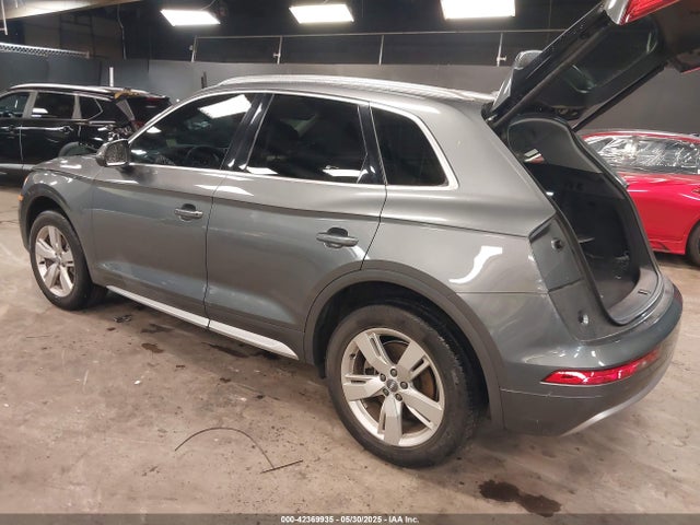 2019 AUDI Q5 WA1BNAFY2K2116508 Photo 2