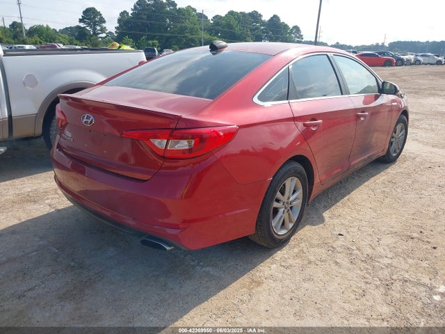5NPE24AF4HH477636 Hyundai 2017