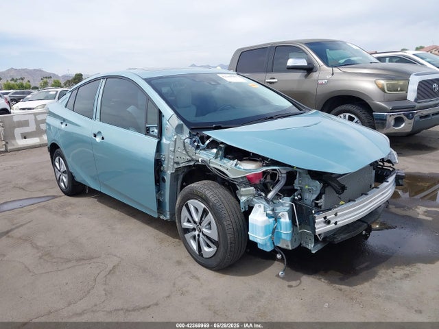 JTDKARFU3H3048641 Toyota Prius Four