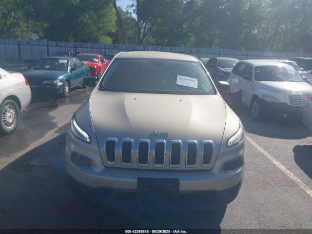 1C4PJMAB9FW520075 Jeep Cherokee Sport