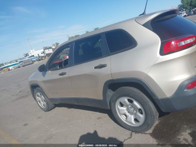 1C4PJMAB9FW520075 Jeep Cherokee Sport