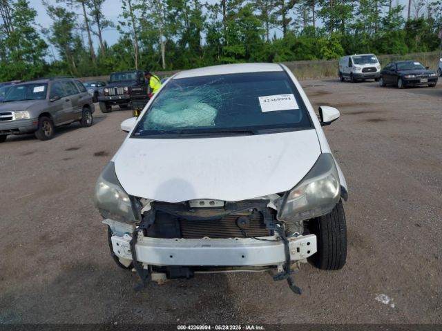 VNKKTUD36FA027225 Toyota YARIS L