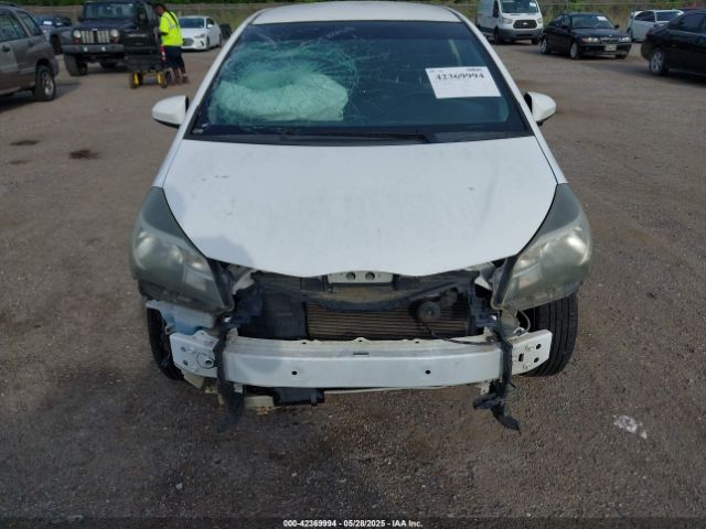 VNKKTUD36FA027225 Toyota YARIS L