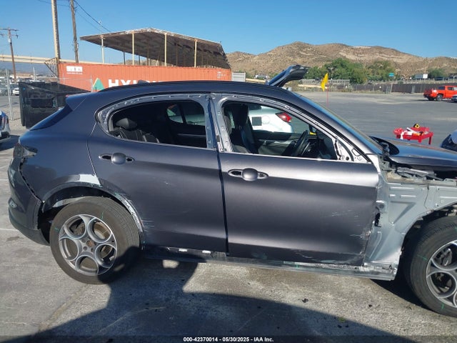 ZASFAKPN3J7B67750 Alfa Romeo Stelvio