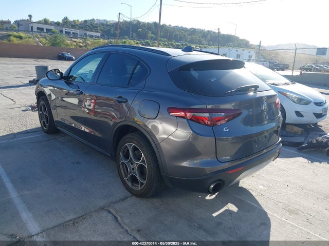 ZASFAKPN3J7B67750 Alfa Romeo Stelvio