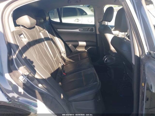 ZASFAKPN3J7B67750 Alfa Romeo Stelvio