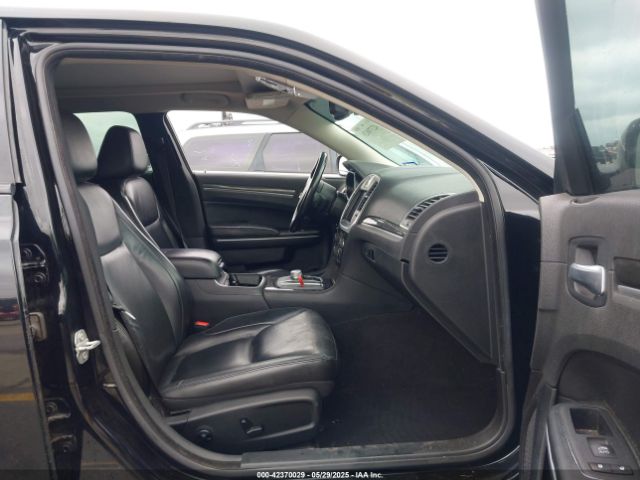 2020 CHRYSLER 300 2C3CCAAG8LH233604 Photo 4