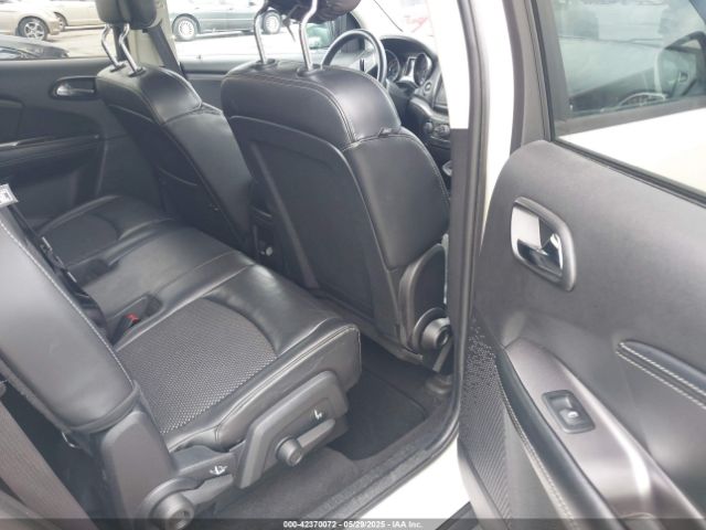 3C4PDCGB2GT138048 Dodge Journey Crossroad Plus