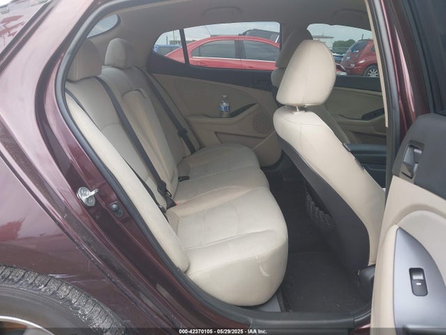 5XXGM4A7XEG305629 KIA Optima Lx