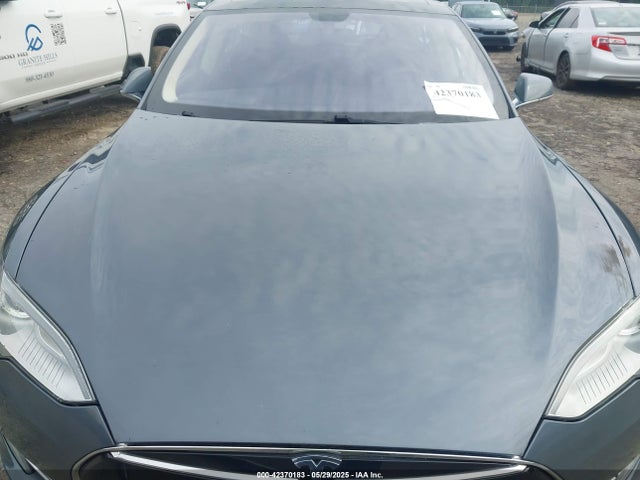 2013 TESLA MODEL S 5YJSA1CN4DFP26552 Photo 9