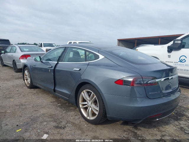 2013 TESLA MODEL S 5YJSA1CN4DFP26552 Photo 2