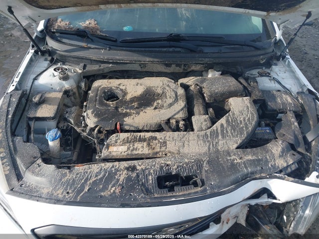 Hyundai 2017 2017 5NPE34AF5HH442889 Image 10