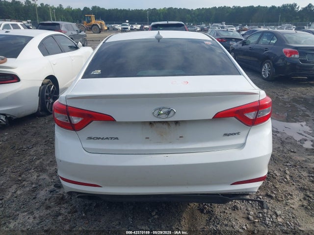 Hyundai 2017 2017 5NPE34AF5HH442889 Image 16
