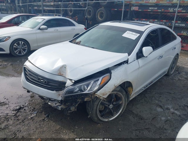 Hyundai 2017 2017 5NPE34AF5HH442889 Image 2
