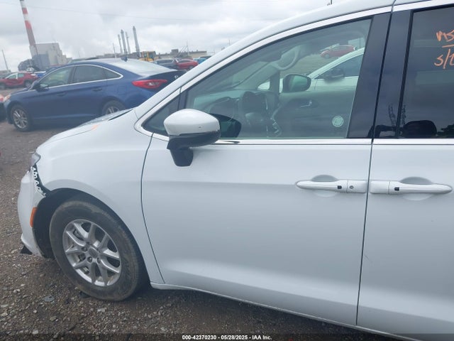 Chrysler Pacifica Touring L 2023 2C4RC1BG7PR524647 Image 14