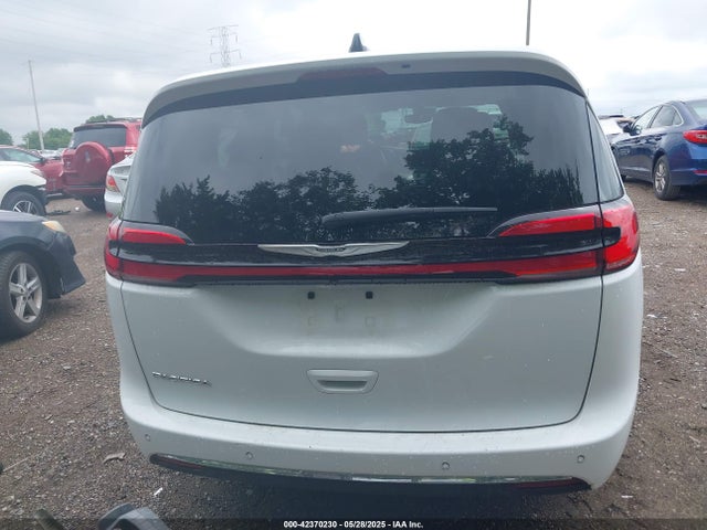 Chrysler Pacifica Touring L 2023 2C4RC1BG7PR524647 Image 16