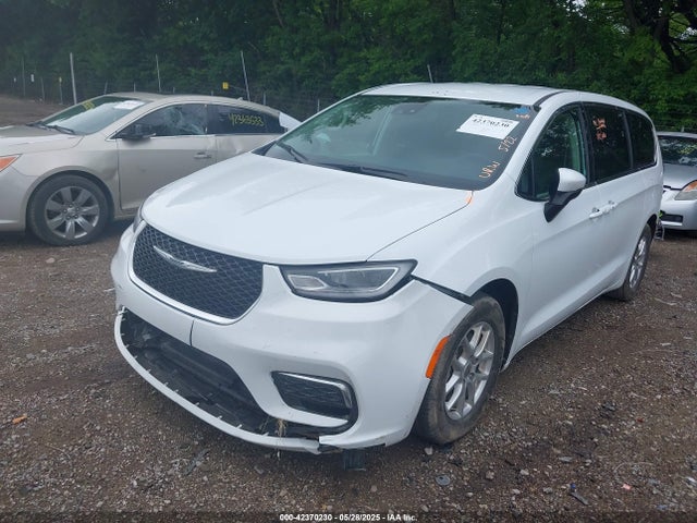 Chrysler Pacifica Touring L 2023 2C4RC1BG7PR524647 Image 2