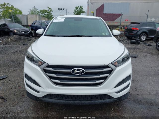 KM8J2CA49JU710375 Hyundai TUCSON SE