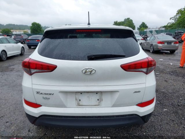 KM8J2CA49JU710375 Hyundai TUCSON SE