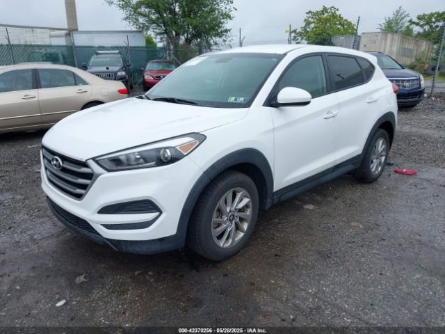 KM8J2CA49JU710375 Hyundai TUCSON SE