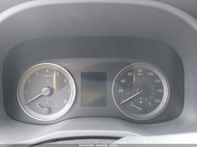 KM8J2CA49JU710375 Hyundai TUCSON SE