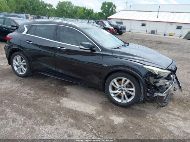 2017 INFINITI QX30 SJKCH5CP4HA019777