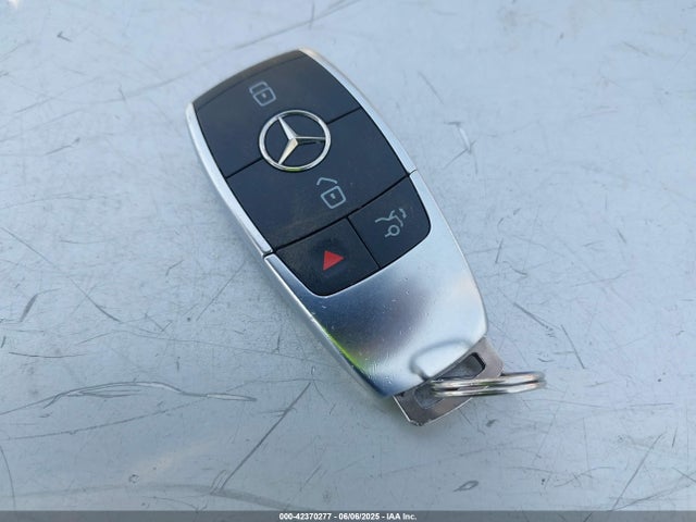 4JGFB5KE3PA851283 Mercedes-Benz m256
