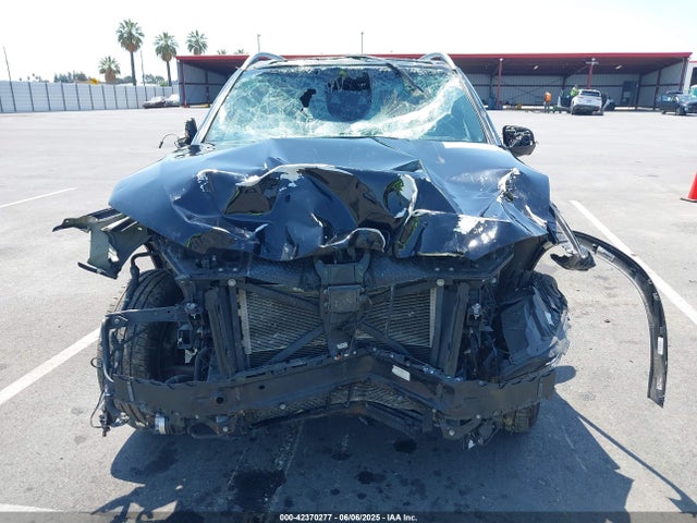 4JGFB5KE3PA851283 Mercedes-Benz m256