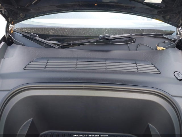 2025 TESLA MODEL Y 7SAYGAEE1SF285937 Photo 9