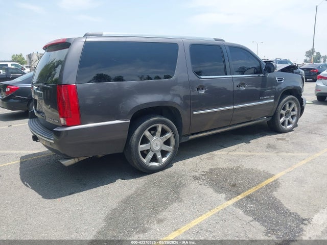 2011 CADILLAC ESCALADE ESV 1GYS4JEF2BR149146 Photo 3