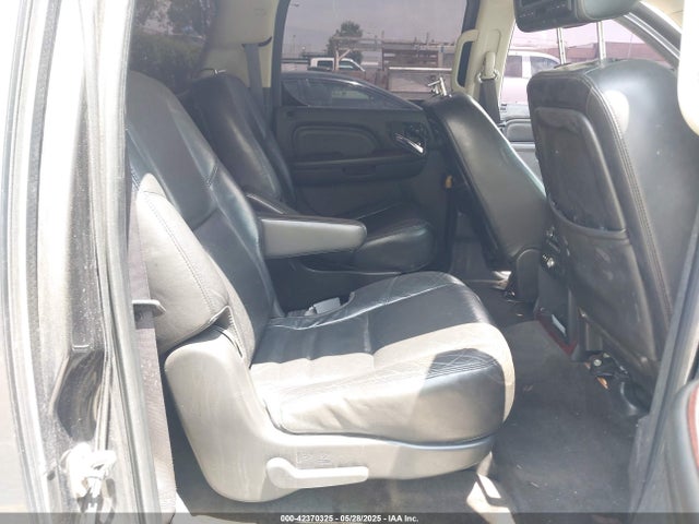 2011 CADILLAC ESCALADE ESV 1GYS4JEF2BR149146 Photo 7