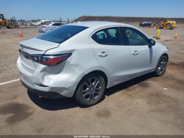2019 TOYOTA YARIS 3MYDLBYVXKY524836 Photo 3