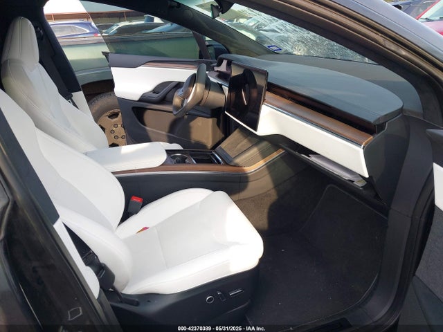 2024 TESLA MODEL X 7SAXCAE56RF442122 Photo 4