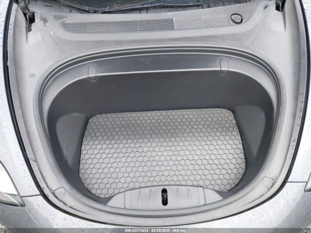 5YJ3E1EBXJF113942 Tesla Model 3 Long Range/performance