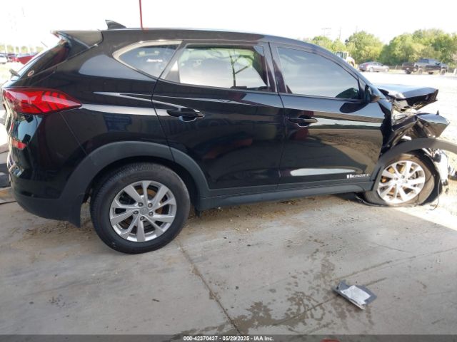 KM8J23A45MU338117 Hyundai TUCSON SE
