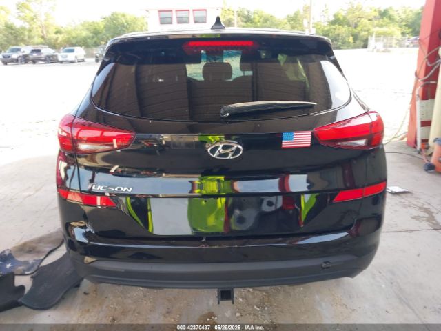 KM8J23A45MU338117 Hyundai TUCSON SE